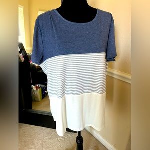 Short sleeve top